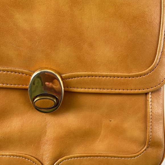 Vintage 1960s Empress Shoulder Handbag, Multiple Interior Dividers, Tan - Picture 3 of 14